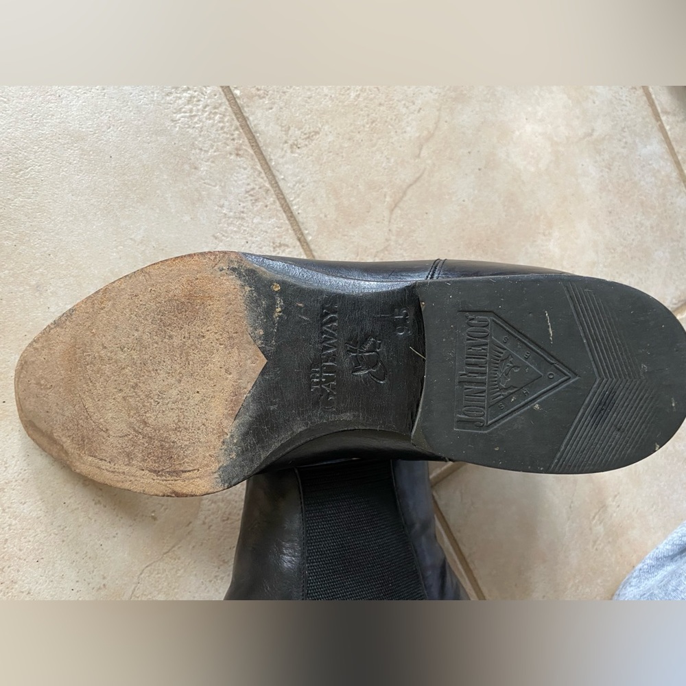 Fluevog Black Leather Chelsea Boots - Picture 4 of 9